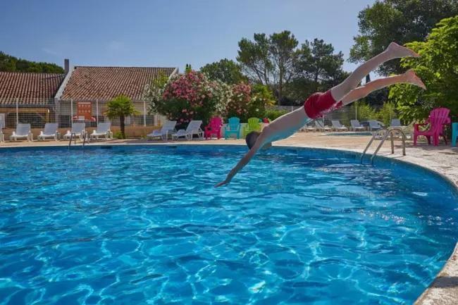 Mobil Home Tout Confort 6 Personnes Climatise Au Pied Du Luberon ラ・ロック・ダンテロン エクステリア 写真