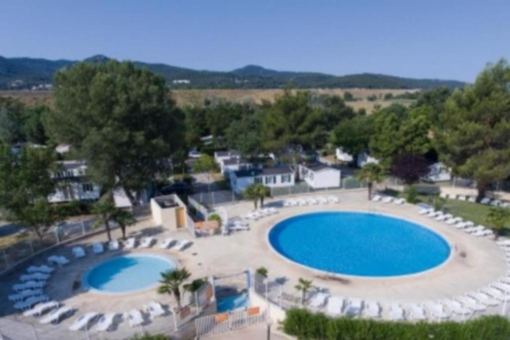 Mobil Home Tout Confort 6 Personnes Climatise Au Pied Du Luberon ラ・ロック・ダンテロン エクステリア 写真