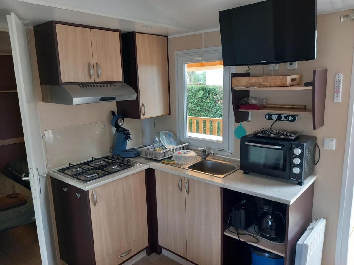 Mobil Home Tout Confort 6 Personnes Climatise Au Pied Du Luberon ラ・ロック・ダンテロン エクステリア 写真