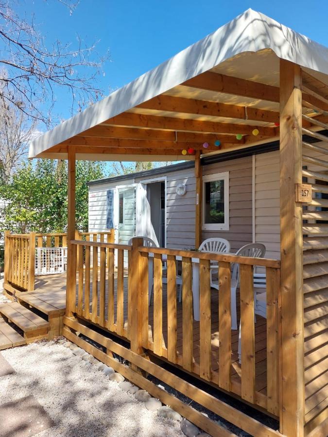 Mobil Home Tout Confort 6 Personnes Climatise Au Pied Du Luberon ラ・ロック・ダンテロン エクステリア 写真