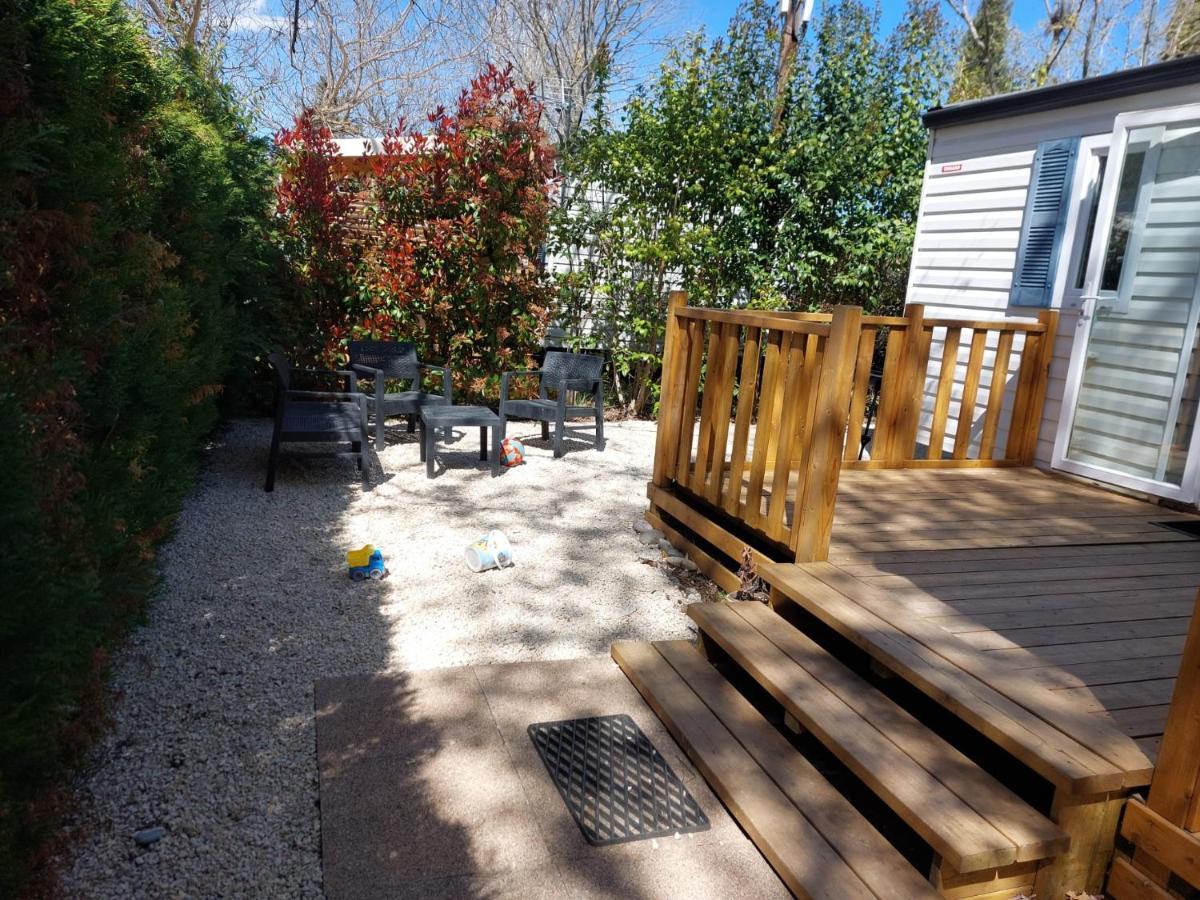 Mobil Home Tout Confort 6 Personnes Climatise Au Pied Du Luberon ラ・ロック・ダンテロン エクステリア 写真